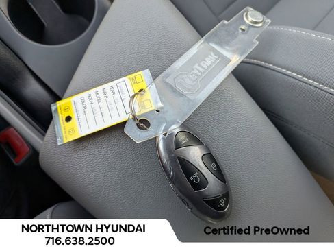 Certified 2025 Hyundai Elantra Sport FWD image 19