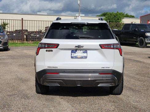 Used 2025 Chevrolet Equinox ACTIV w/ Safety and Technology Package FWD image 6