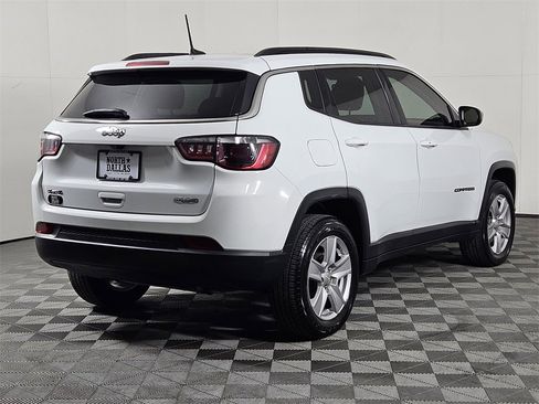 Used 2022 Jeep Compass Latitude image 5