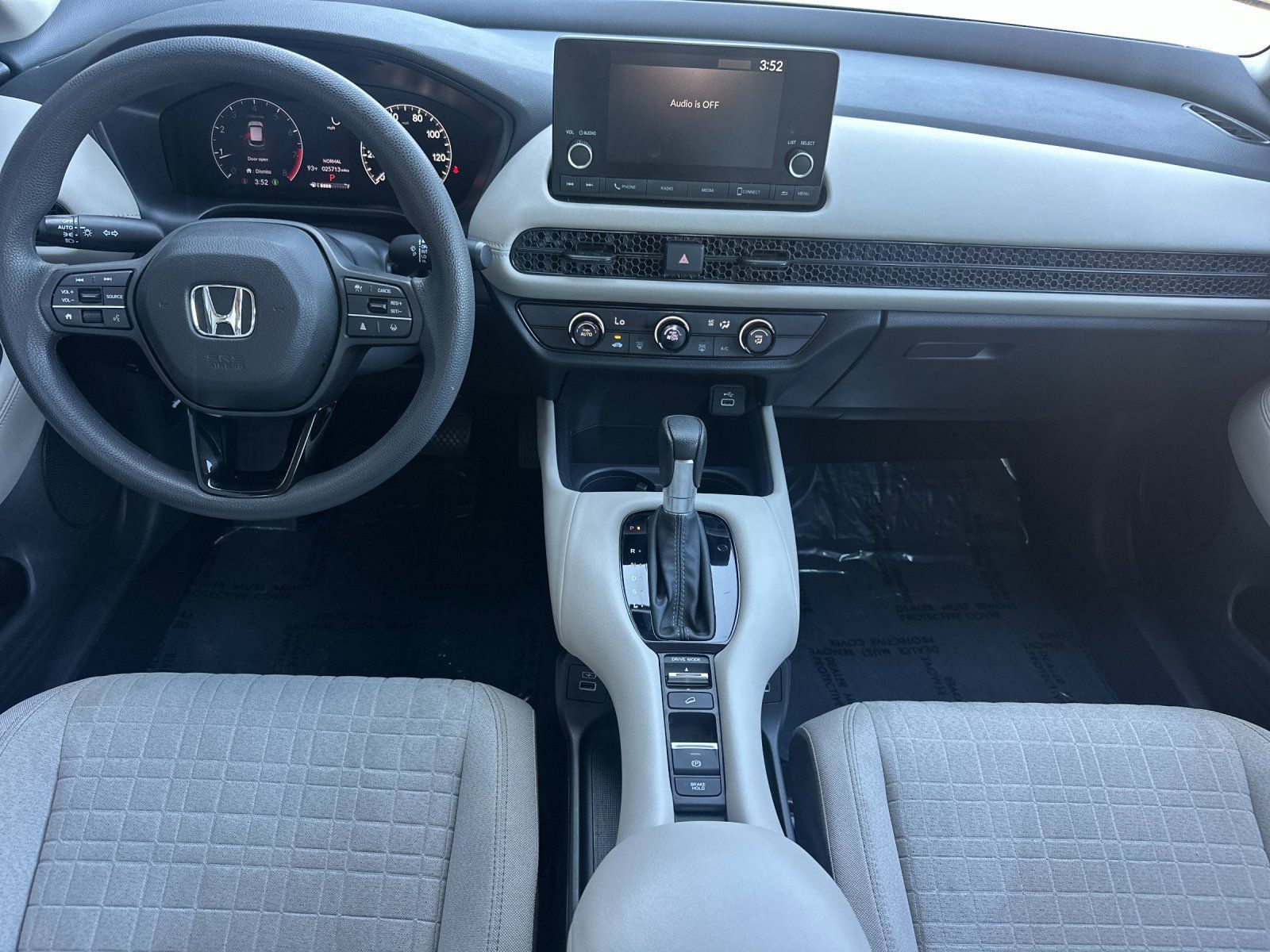 Used 2023 Honda HR-V LX image 13