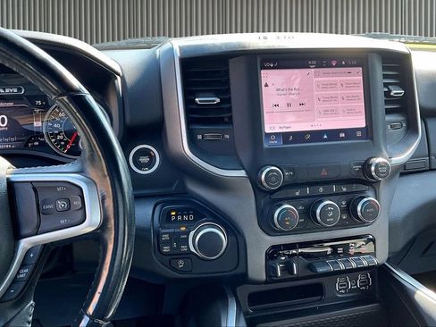 Used 2022 RAM 1500 Big Horn AWD/4WD image 6