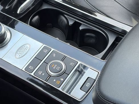Used 2020 Land Rover Range Rover Long Wheelbase HSE image 18