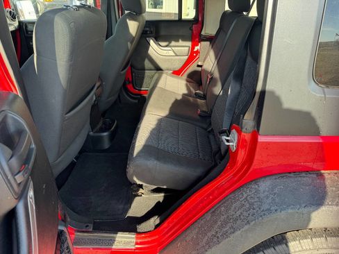 Used 2011 Jeep Wrangler Unlimited Sport image 9