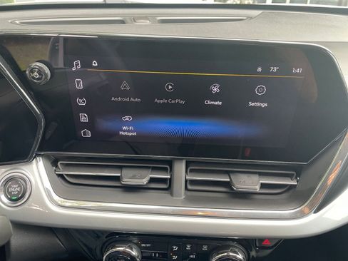 Used 2025 Chevrolet Trax LT image 21