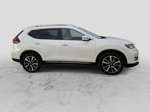 Used 2019 Nissan Rogue SL w/ Premium Package image 9