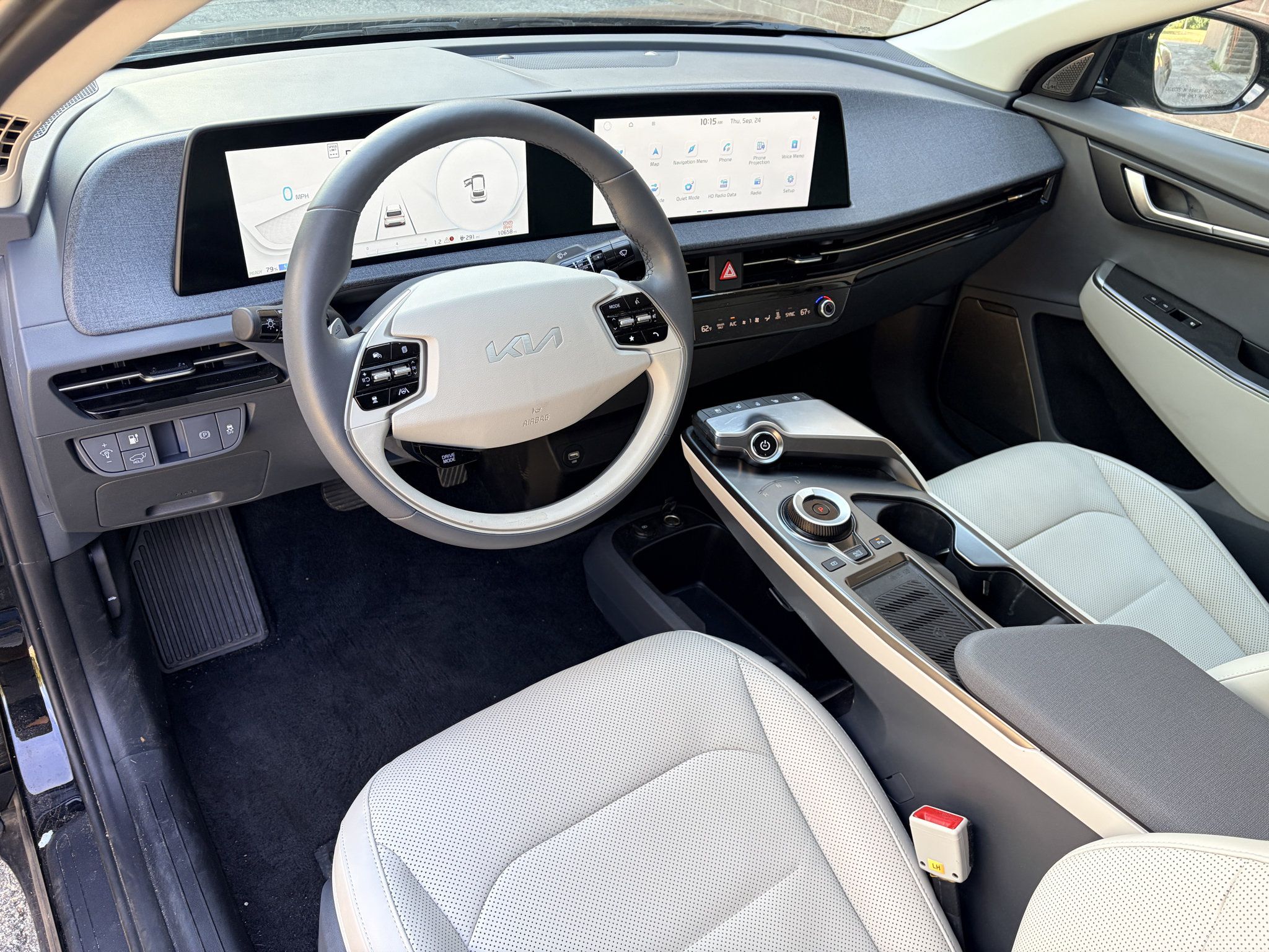 Used 2024 Kia EV6 Wind w/ Wind Technology Package AWD/4WD image 10