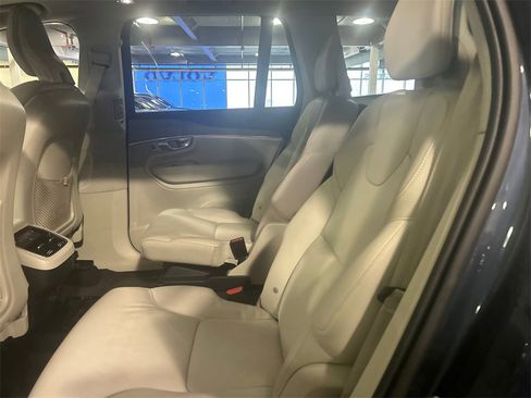 Certified 2024 Volvo XC90 B6 Plus image 23