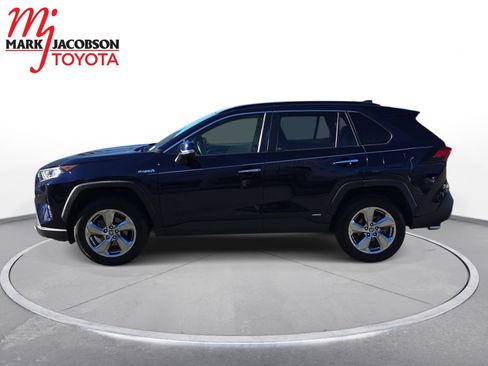 Used 2021 Toyota RAV4 Limited image 14