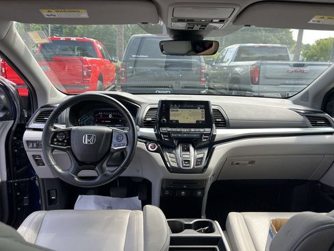 Used 2021 Honda Odyssey Touring image 31