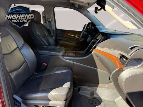 Used 2017 Cadillac Escalade Luxury image 23