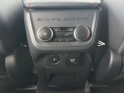 Used 2025 Ford Explorer ST AWD/4WD image 48
