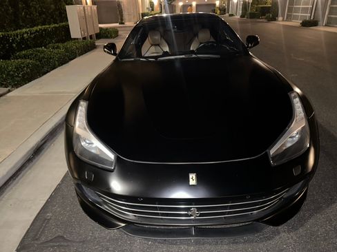 Used 2018 Ferrari GTC4Lusso T RWD image 15