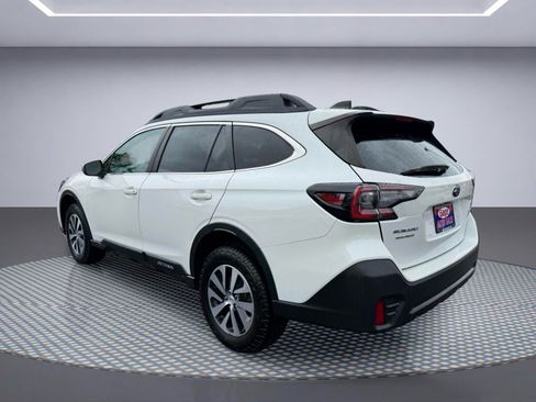 Used 2022 Subaru Outback Premium AWD/4WD image 4