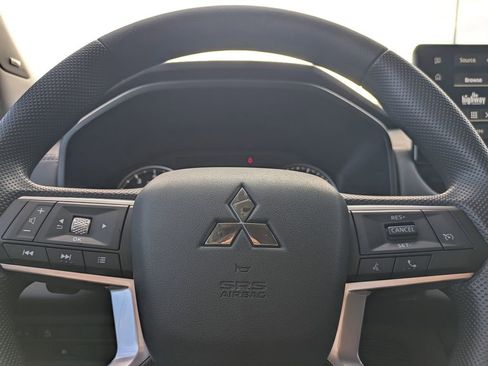 New 2026 Mitsubishi Outlander ES FWD image 26