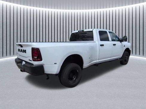 New 2026 RAM 3500 Tradesman AWD/4WD image 9