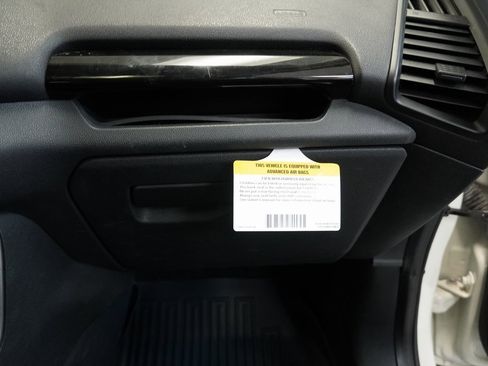 Used 2019 Ford EcoSport Titanium image 33