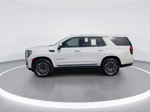 Used 2024 GMC Yukon Denali Ultimate AWD/4WD image 5