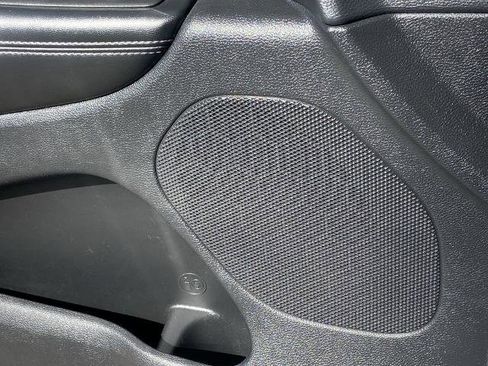 Used 2022 Dodge Durango SXT image 19