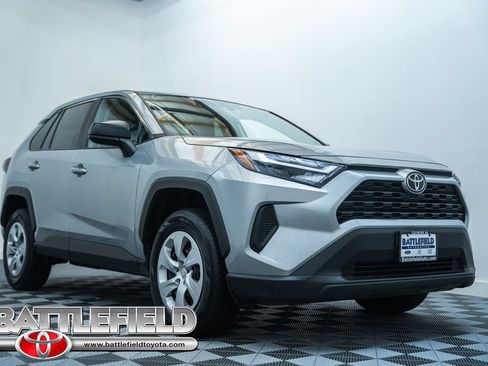 Certified 2025 Toyota RAV4 LE FWD image 1