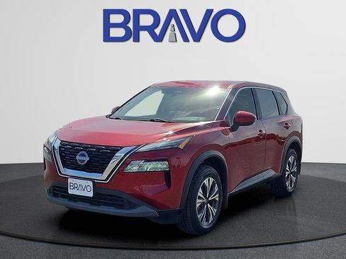 Used 2023 Nissan Rogue SV image 1