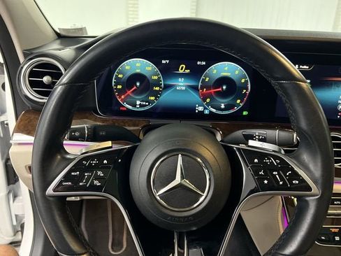 Used 2021 Mercedes-Benz E 350 Sedan image 11