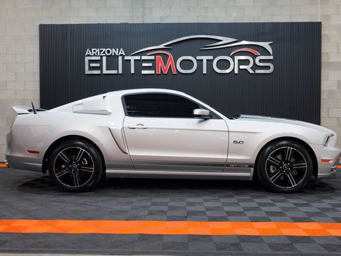 Used 2013 Ford Mustang GT Premium RWD image 11