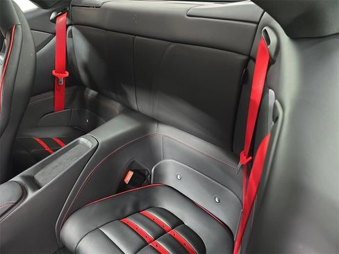 Used 2020 Ferrari Portofino image 24