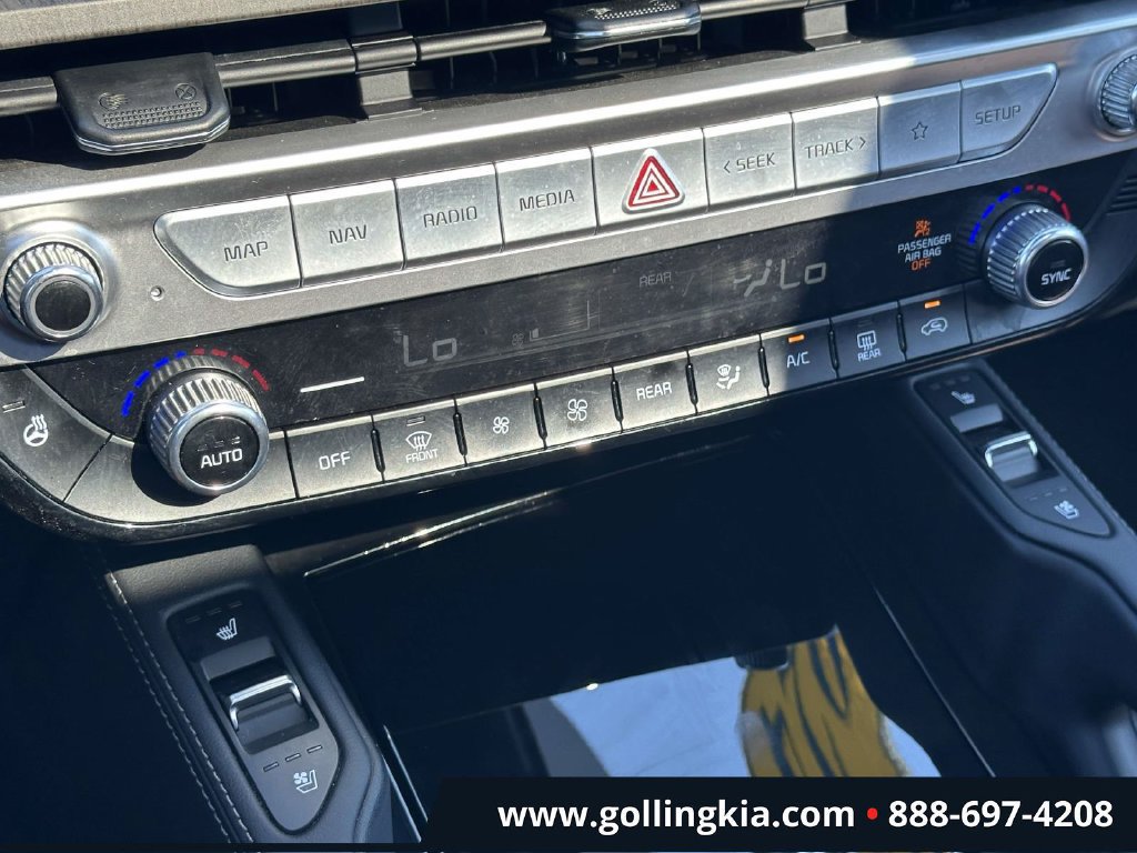 Certified 2024 Kia Telluride EX w/ EX Captain's Chair Package AWD/4WD image 28
