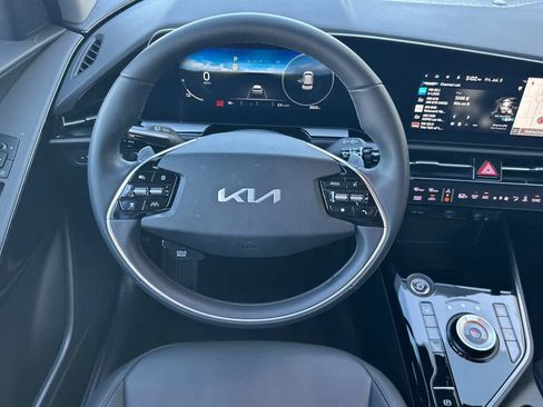 Used 2023 Kia Niro Wind FWD image 15