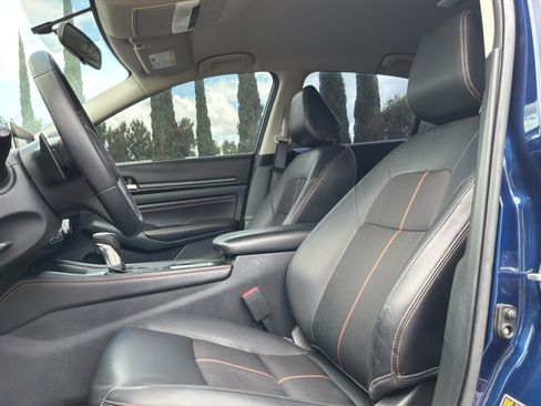 Used 2019 Nissan Altima 2.5 SR FWD image 17