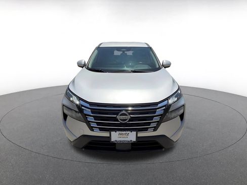Used 2025 Nissan Rogue SV AWD/4WD image 4