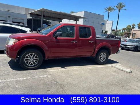 Used 2016 Nissan Frontier SV w/ SV Value Truck Package AWD/4WD image 2