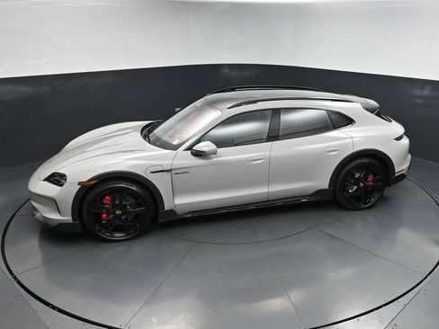 New 2026 Porsche Taycan 4S AWD/4WD image 17
