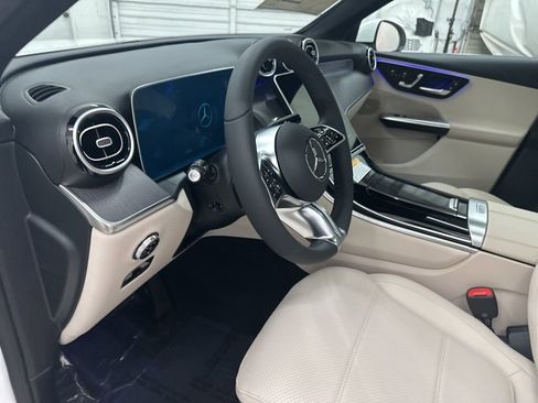 Used 2026 Mercedes-Benz GLC 300 image 9