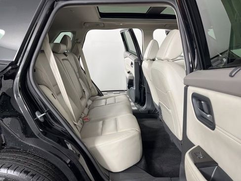 Used 2023 Nissan Rogue SL w/ SL Premium Package image 46