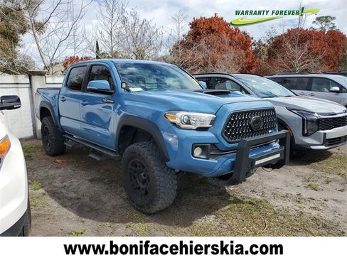 Used 2019 Toyota Tacoma TRD Sport image 1
