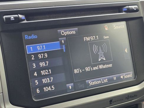 Used 2014 Toyota 4Runner Limited image 22