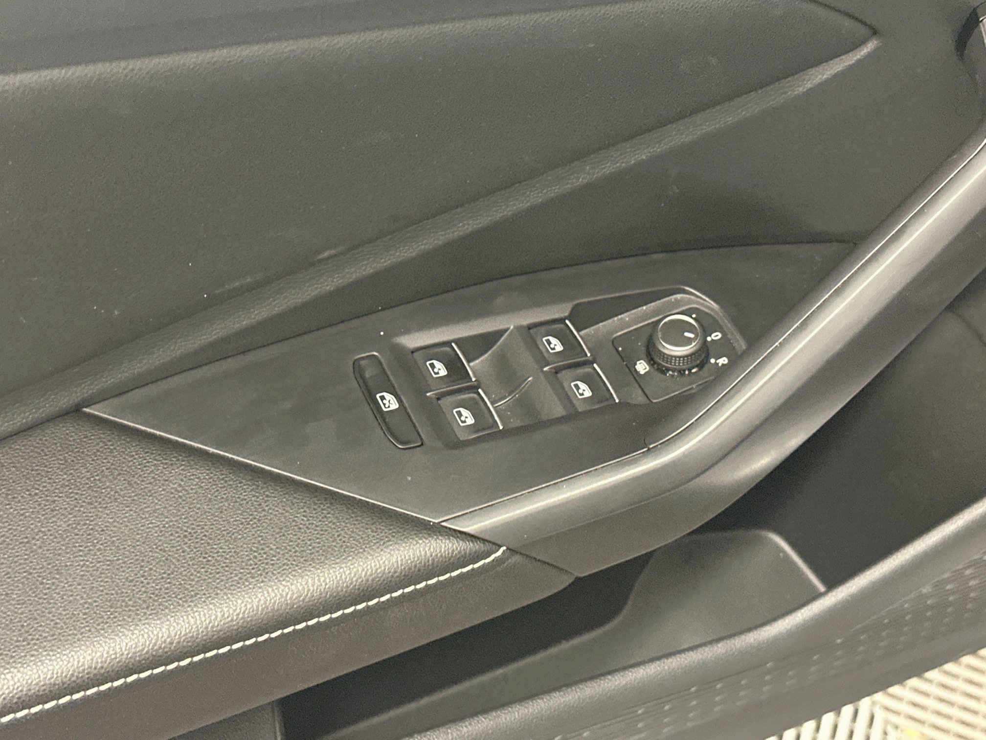 Used 2025 Volkswagen Jetta S FWD image 15