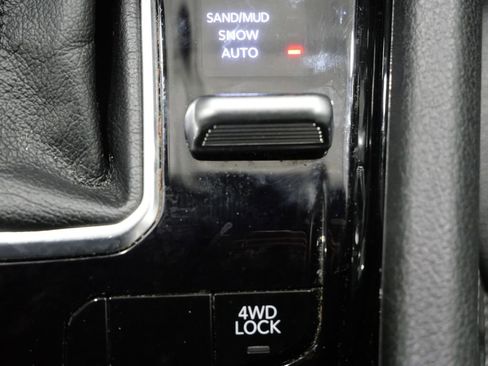 Used 2025 Jeep Compass Limited AWD/4WD image 20