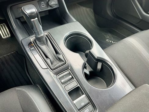 Used 2023 Honda Civic Sport image 16