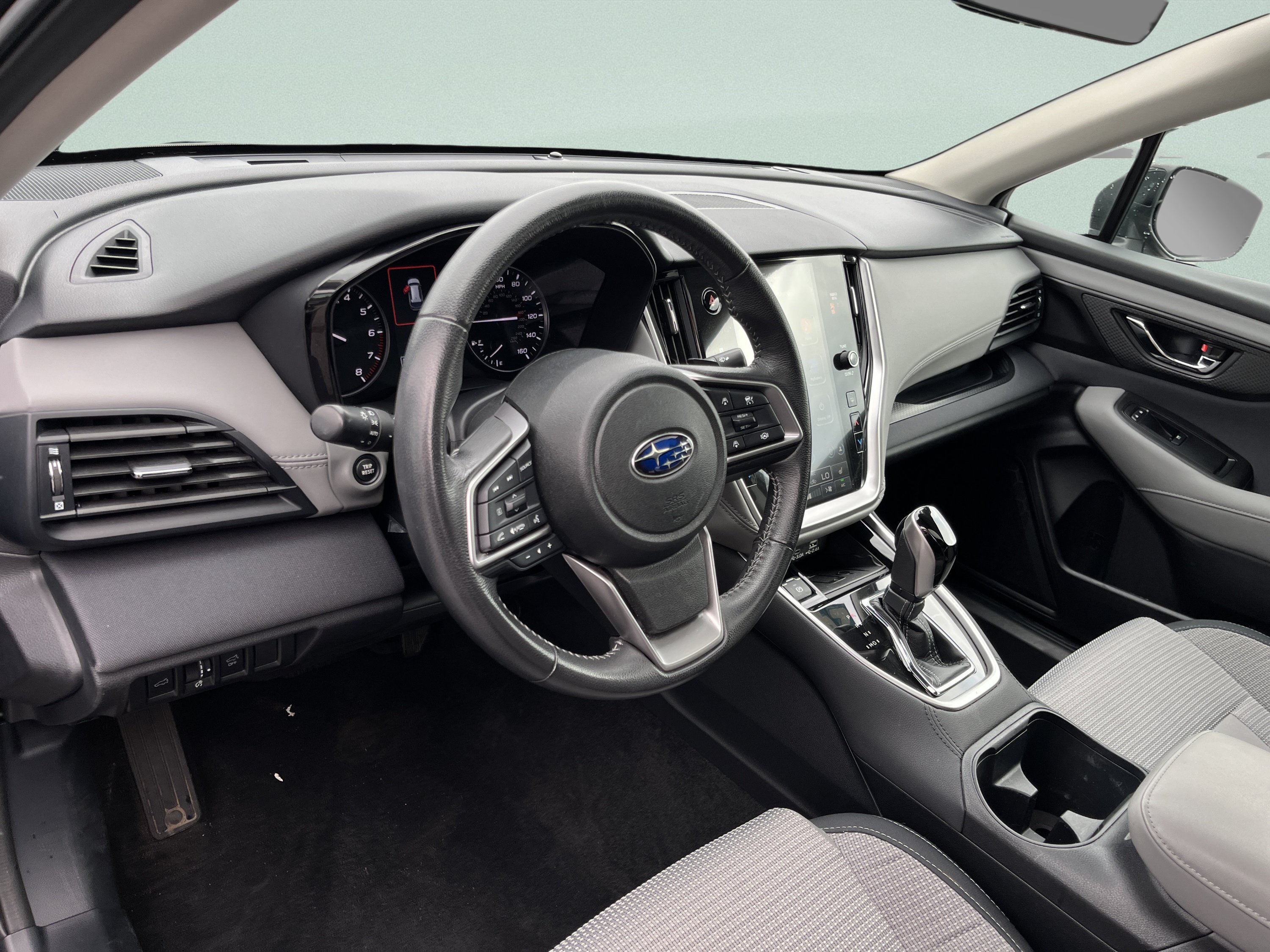 Used 2024 Subaru Outback Premium AWD/4WD image 16