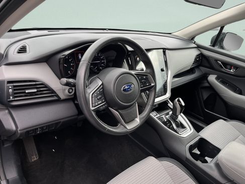 Used 2024 Subaru Outback Premium AWD/4WD image 16