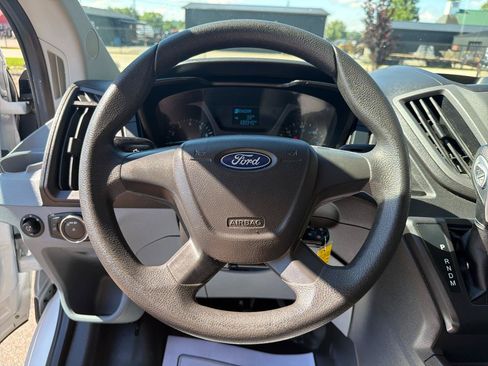 Used 2018 Ford Transit 350 XL RWD image 10