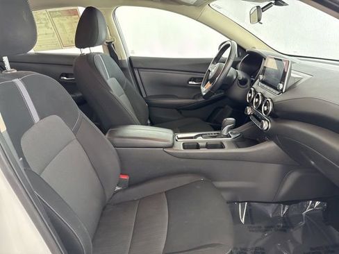 Used 2022 Nissan Sentra SV FWD image 22