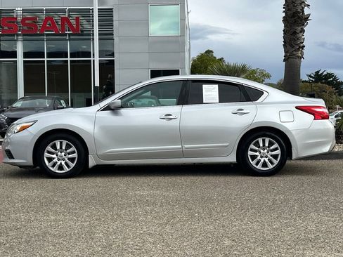 Used 2016 Nissan Altima 2.5 S w/ Power Driver Seat Package image 7