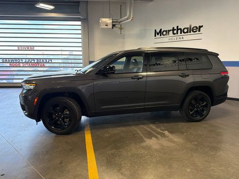 Used 2022 Jeep Grand Cherokee L Laredo AWD/4WD image 8