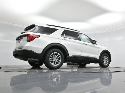 New 2026 Ford Explorer Active RWD image 50
