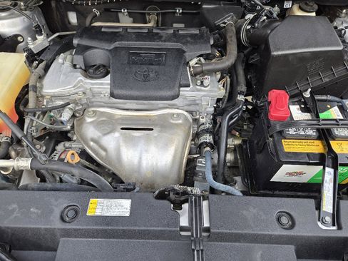 Used 2017 Toyota RAV4 LE image 30