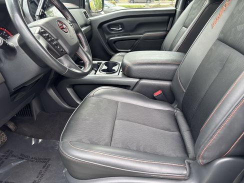 Used 2023 Nissan Titan PRO-4X image 17