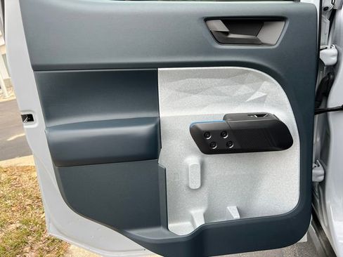 New 2025 Ford Maverick XLT w/ XLT Luxury Package image 39